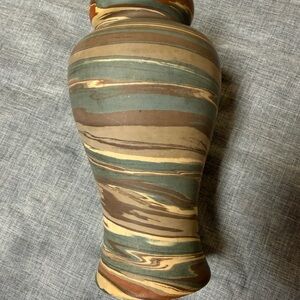 Vintage Niloak Mission Swirl Pottery Vase (1920s–30s)